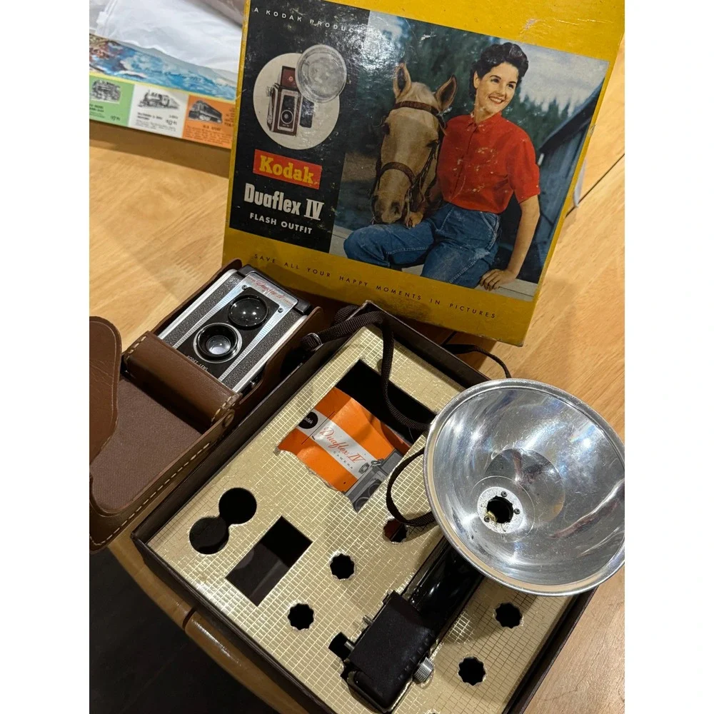 Vintage Kodak Duaflex IV Flash Outfit Camera Kodet Lens Original Box Manual Case